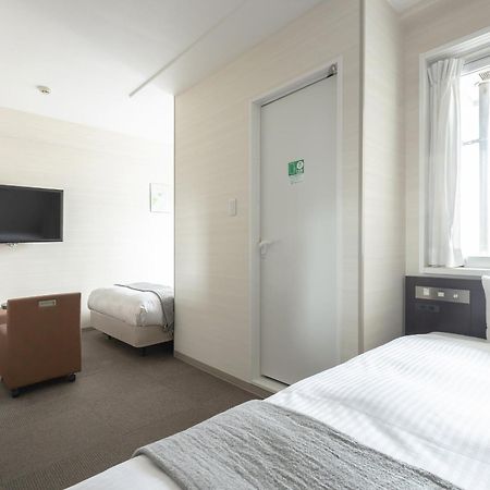 Vessel Inn Hiroshima Station Esterno foto