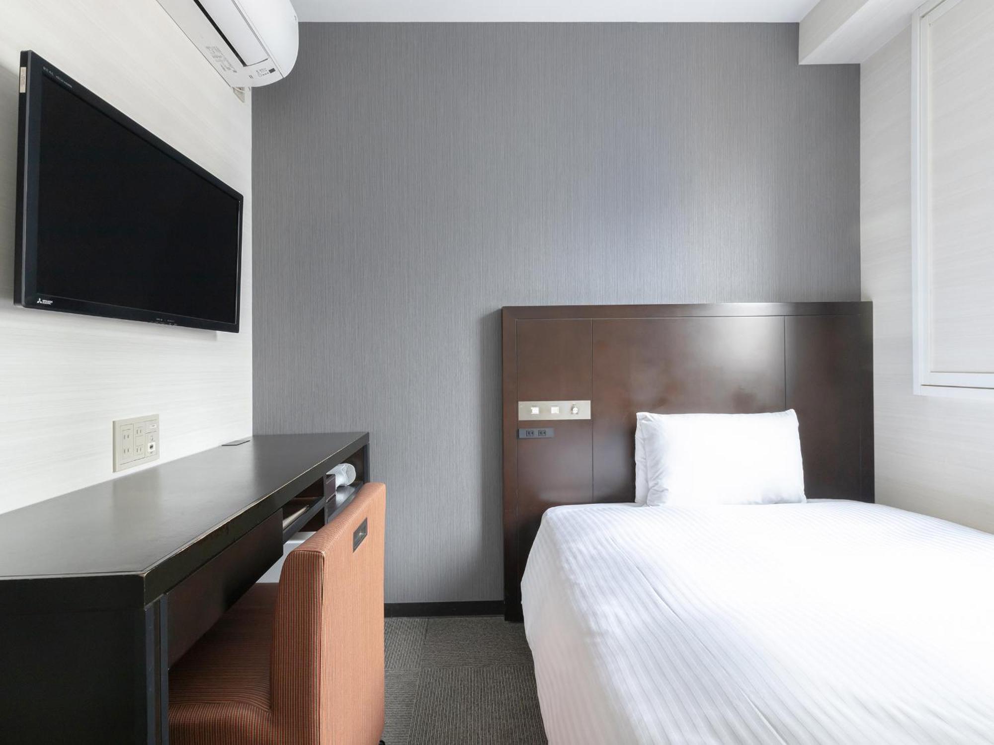 Vessel Inn Hiroshima Station Esterno foto